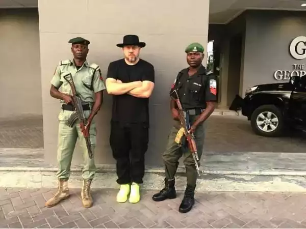 Olamide Gushes As He Meets Hip-Hop’s Greatest Photographer Jonathan Mannion In Lagos (Photos)